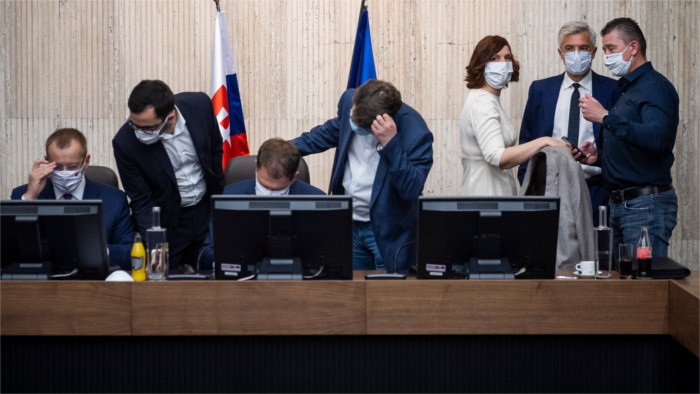 Le gouvernement veut rétablir le consensus de la politique étrangère