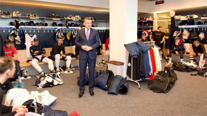 Parliament Chairman Pellegrini Visits Slovak National Hockey Team 