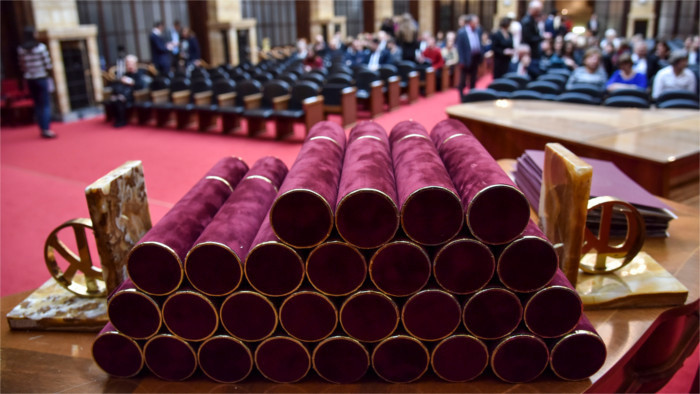 El número de estudiantes universitarios continúa bajando