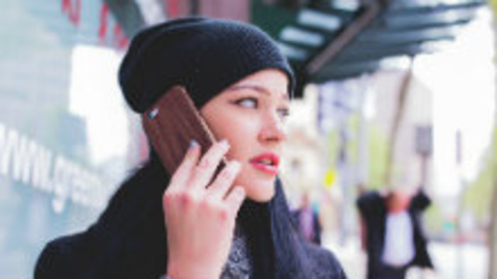 Glosa: Telefonovanie naše každodenné