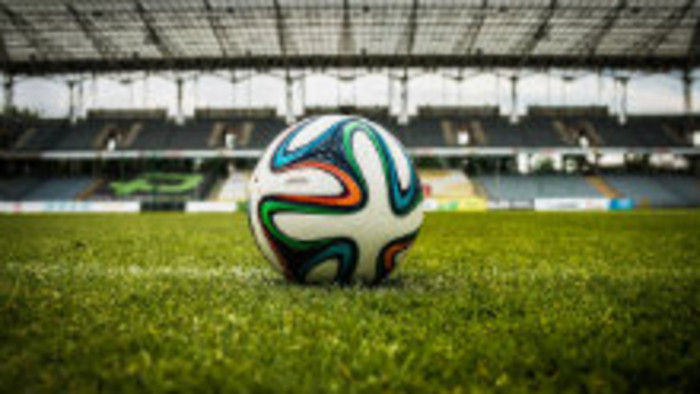 Glosa: Futbalové klamstvá