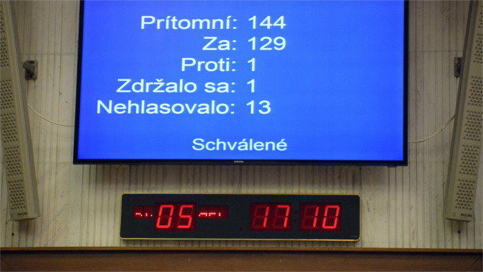 Parlament zrušil Mečiarove amnestie 