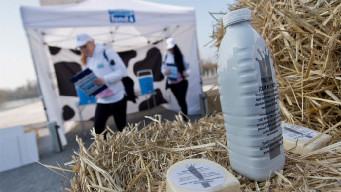 Slovak milk producers start SOS campaign