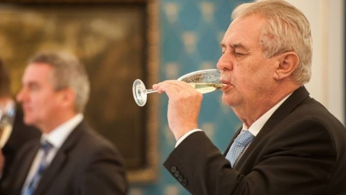 Zemané a Hradzsin