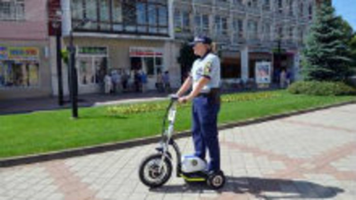 Mestskí policajti v Seredi predstavujú svoju prácu