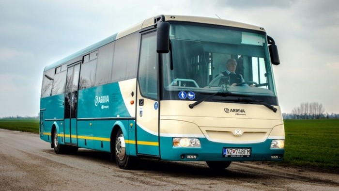 Ingyen busz a diákoknak