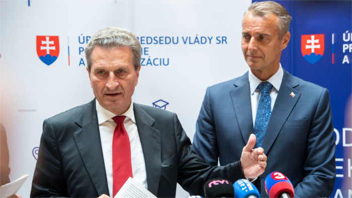 EU Commissioner discusses EU’s budget in Slovakia