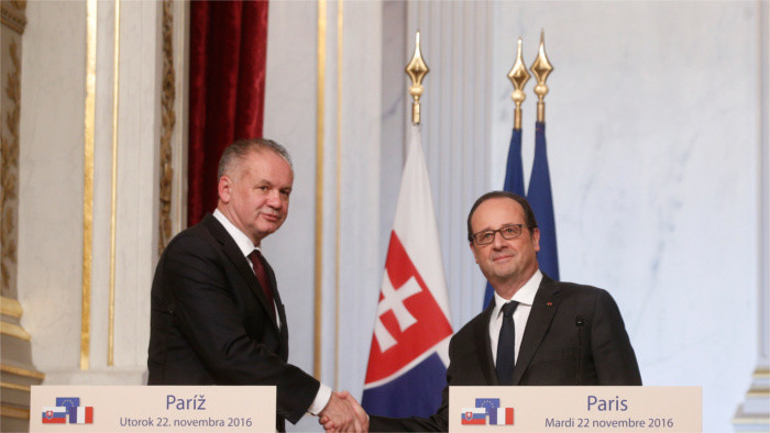 Rencontre des présidents Kiska et Hollande : « Il faut rendre l’enthousiasme à l’Europe »