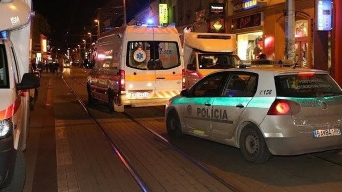 Body found in apartment on Shopping Street