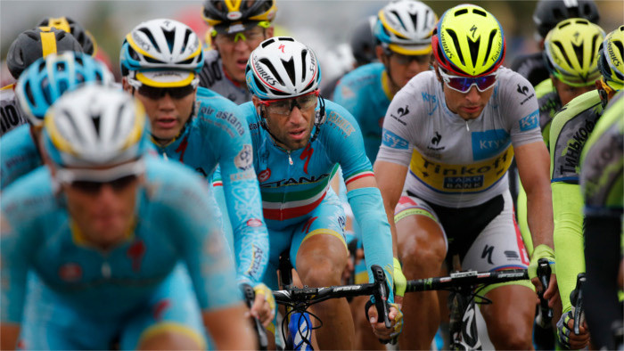 Sagan continúa líder del maillot blanco y verde, tras novena etapa del Tour