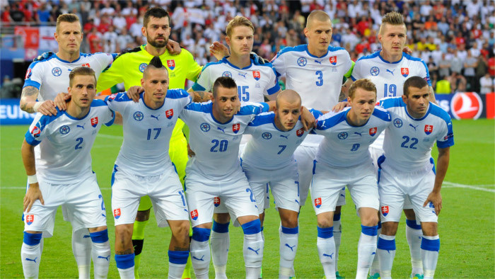 Slovakia advances to the play-offs at Euro 2016