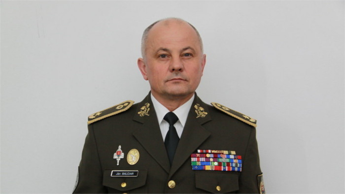 Mandatario polaco condecora a director de los Servicios de Inteligencia Militar de Eslovaquia