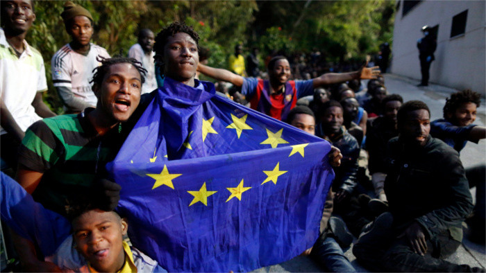 Viac peňazí na riešenie migračnej krízy v Afrike 