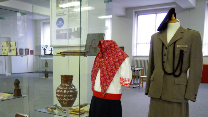 Nové v múzeu: exponáty, ktoré pripomínajú Čechov na Slovensku