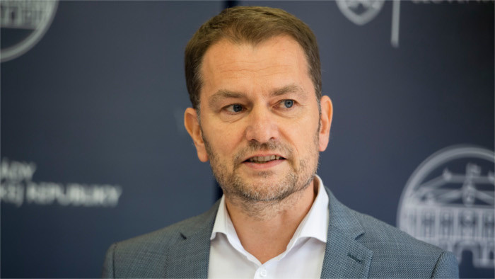 Premier eslovaco propone auditoría de los contratos ministeriales de servicios jurídicos 