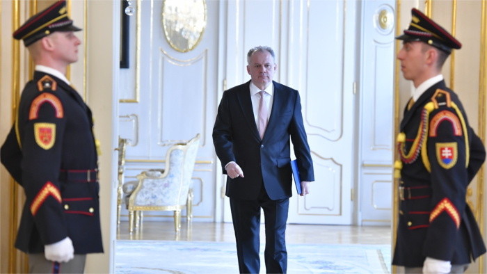 Президент потребовал до пятницы представить новый состав правительства