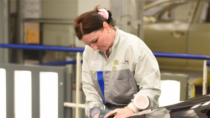 La pénurie en personnel menace l’industrie automobile