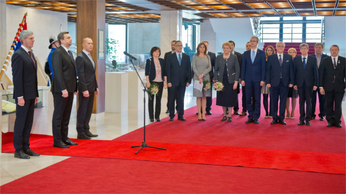 Slovenskí europoslanci v NR SR  
