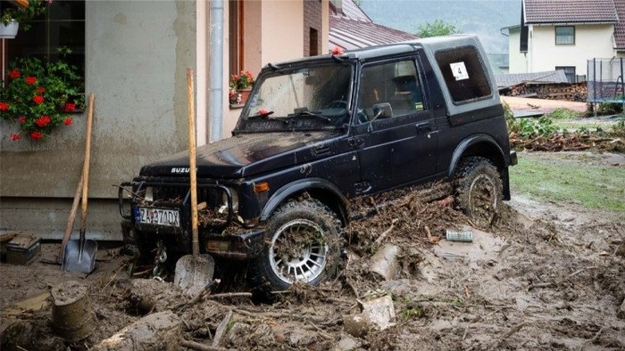 El jefe de gobierno prometió ayuda a las regiones afectadas por las inundaciones