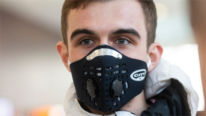 Masques et désinfectants font défaut aux médecins