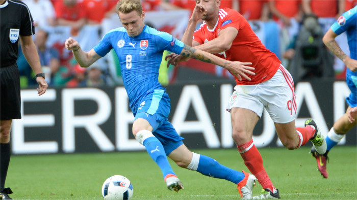 Eslovaquia cae derrotada ante Gales en su primer partido en la Eurocopa 2016