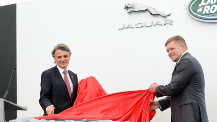 Colocada la primera piedra para la construcción de fábrica de Jaguar Land Rover en Eslovaquia