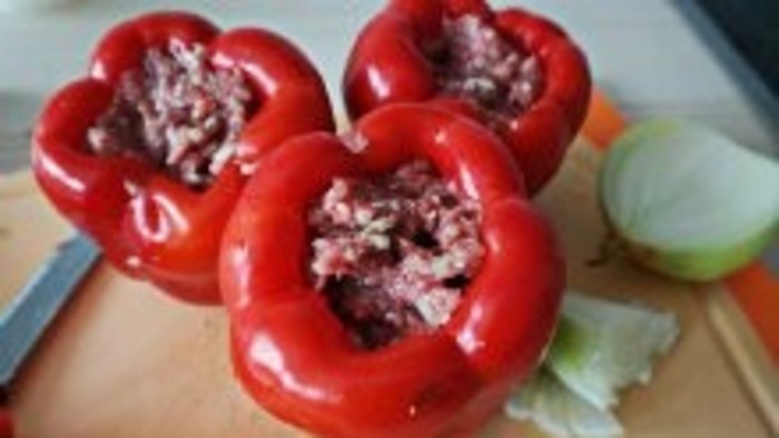 Pečená plnená paprika