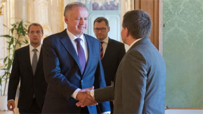 President Andrej Kiska calls for restoring honour for teachers