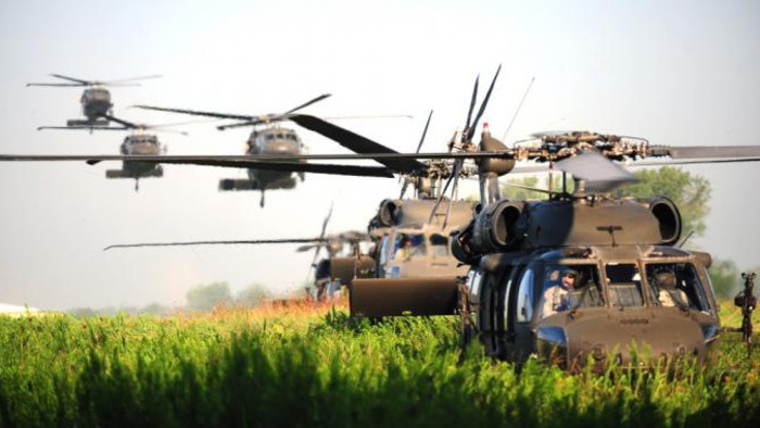 Des Blackhawks à la place des hélicoptères russes MI 17