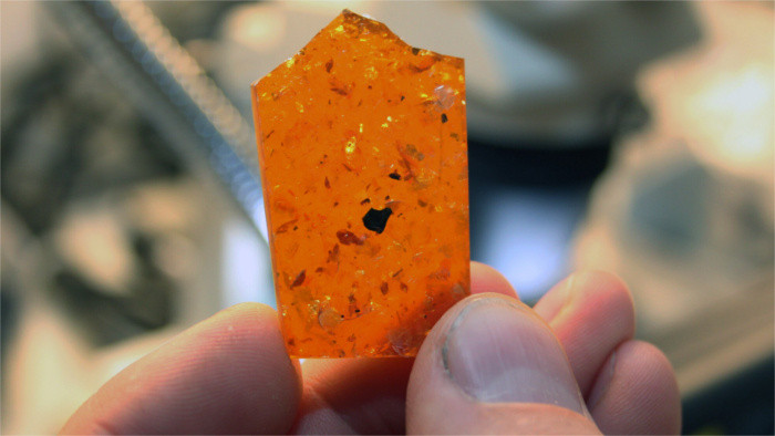 Customs officers intercept shipment of 130 kilos of amber 
