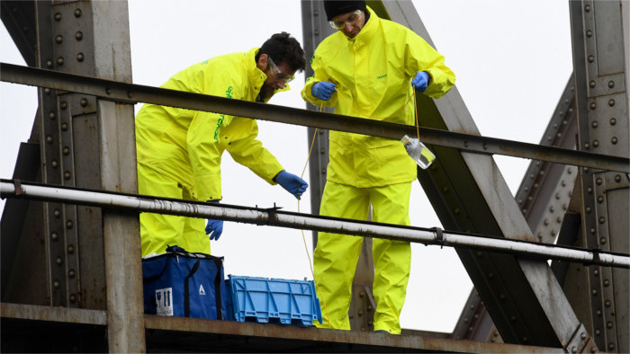 Prisión preventiva para activistas de Greenpeace por protestar en el terreno de la empresa minera en Nováky