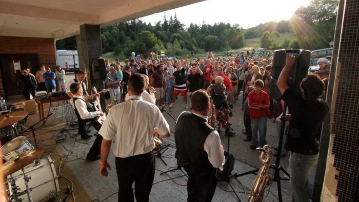 City authorities ban music festival in Roma settlement