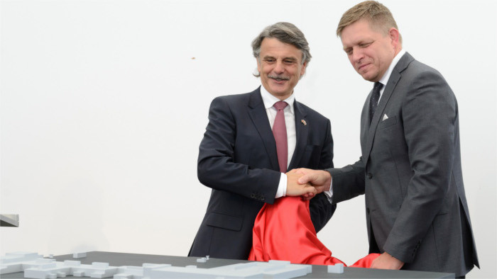 Jaguar lays the foundation stone of its Nitra plant