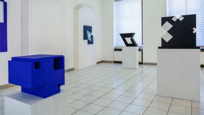 Large scale sculptures scattered around Bratislava