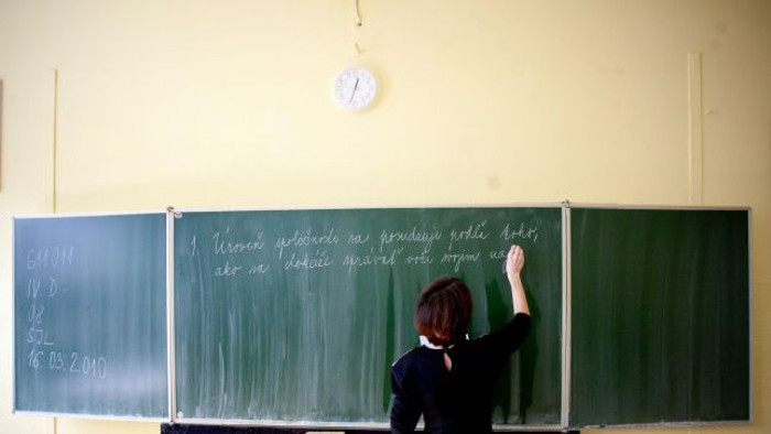 Discussions over hike in teachers’ salaries continue 