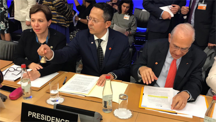 Finance minister speaks in Paris on taxing digital economy 