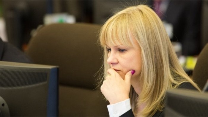 La ministra de Sanidad y de la vicepresidenta del Parlamento han dimitido de sus respectivos cargos