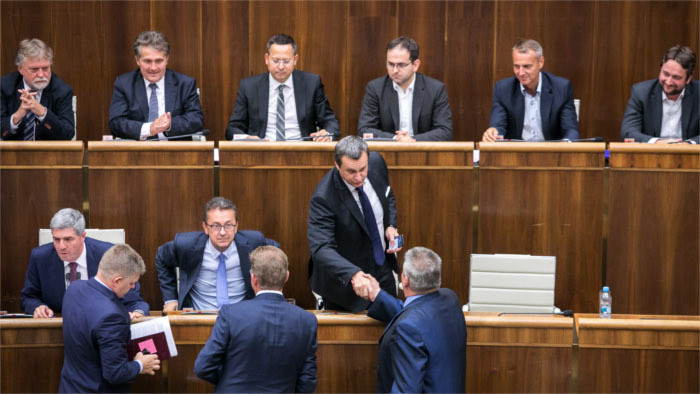 SNS and the no-confidence vote