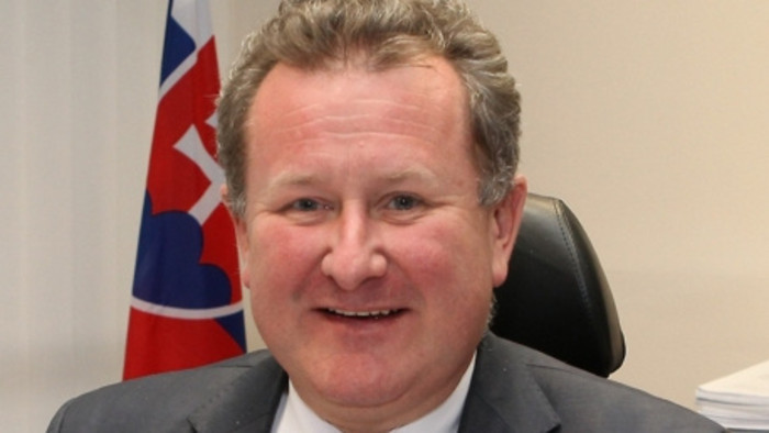 Energy price hikes force regulatory chief to step down 