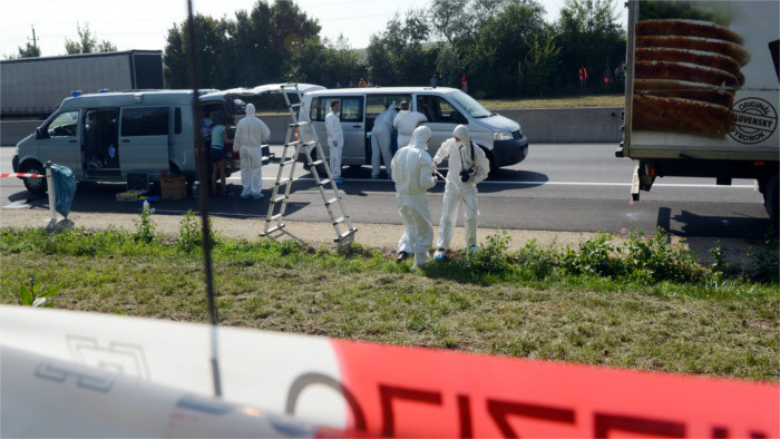 Descubierto un camión con más de 70 inmigrantes muertos cerca de la frontera con Austria