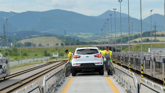 El Parlamento aprueba moción de ley que prohíbe el trucaje de los cuentakilómetros de vehículos