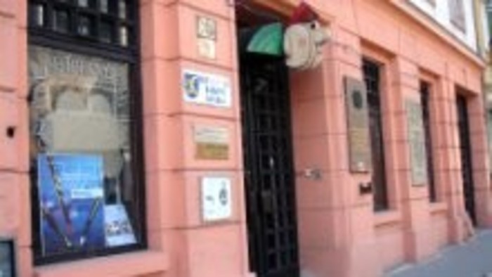 O nás – V umeleckých dielňach Bratislavského bábkového divadla