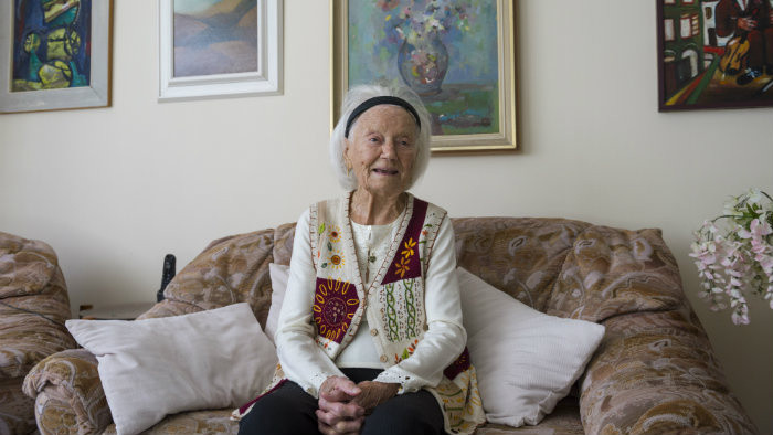 Zomrela najstaršia slovenská učiteľka