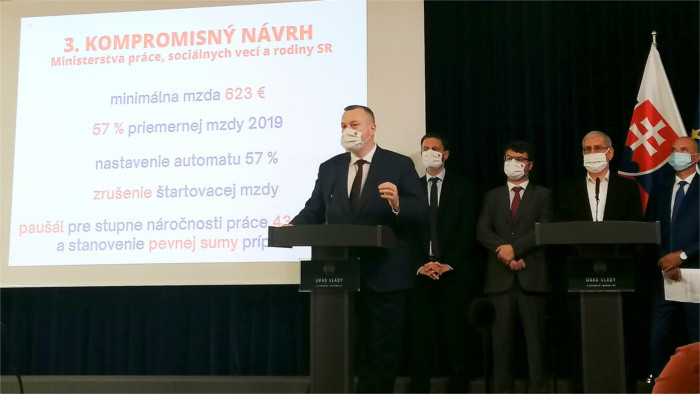 Clash entre gouvernement et syndicats sur le salaire minimum