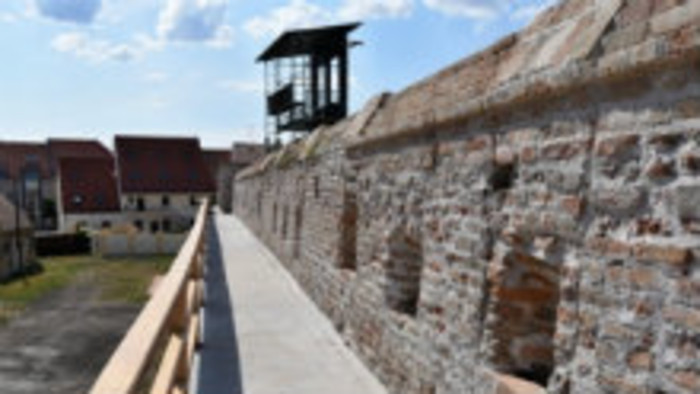 Obnova a sprístupnenie ďalších častí hradieb