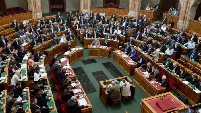 В венгерском парламенте по-словацки