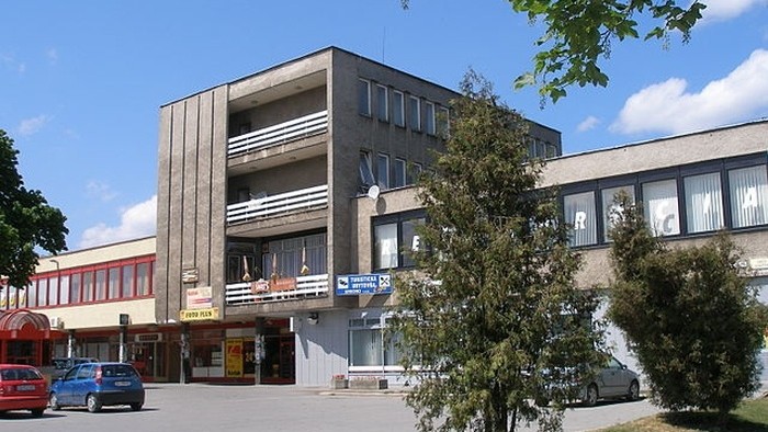 Škola v Lipanoch