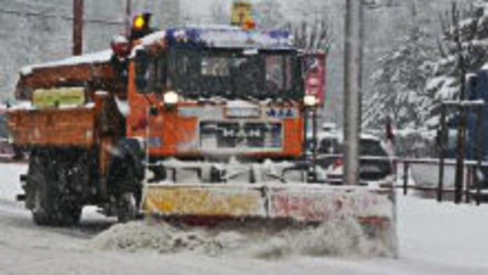 Čo robia cestári, keď napadne sneh?