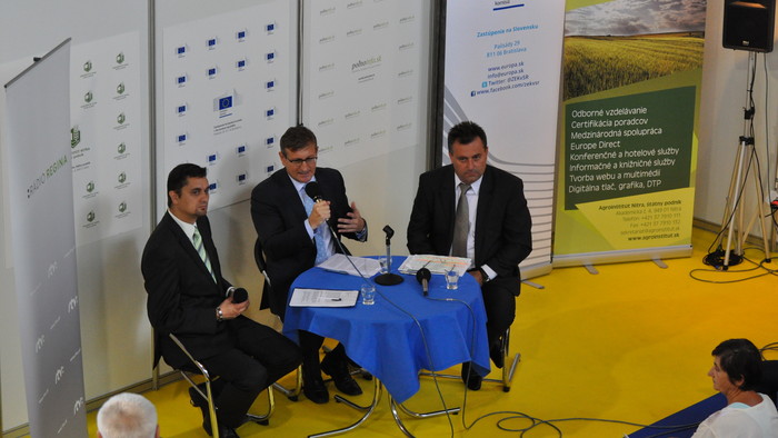 Agrokomplex 2015 - beseda.JPG