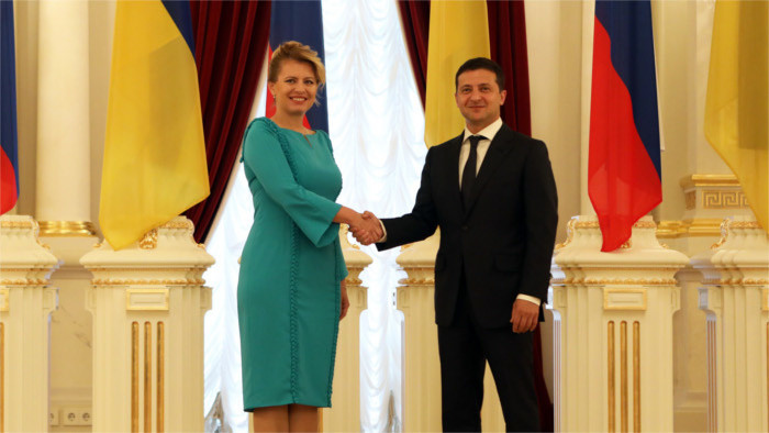 President praises Ukrainian counterpart for reforms